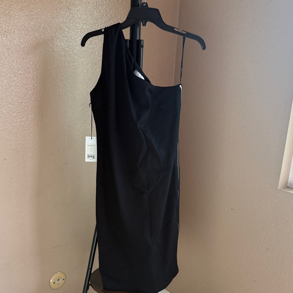 ALI & JAY Black One-Shoulder Dress